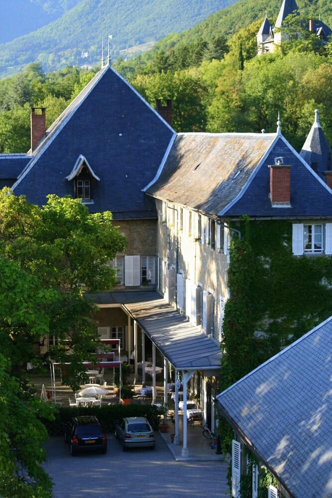 Chateau Des Comtes De Challes 외부 사진
