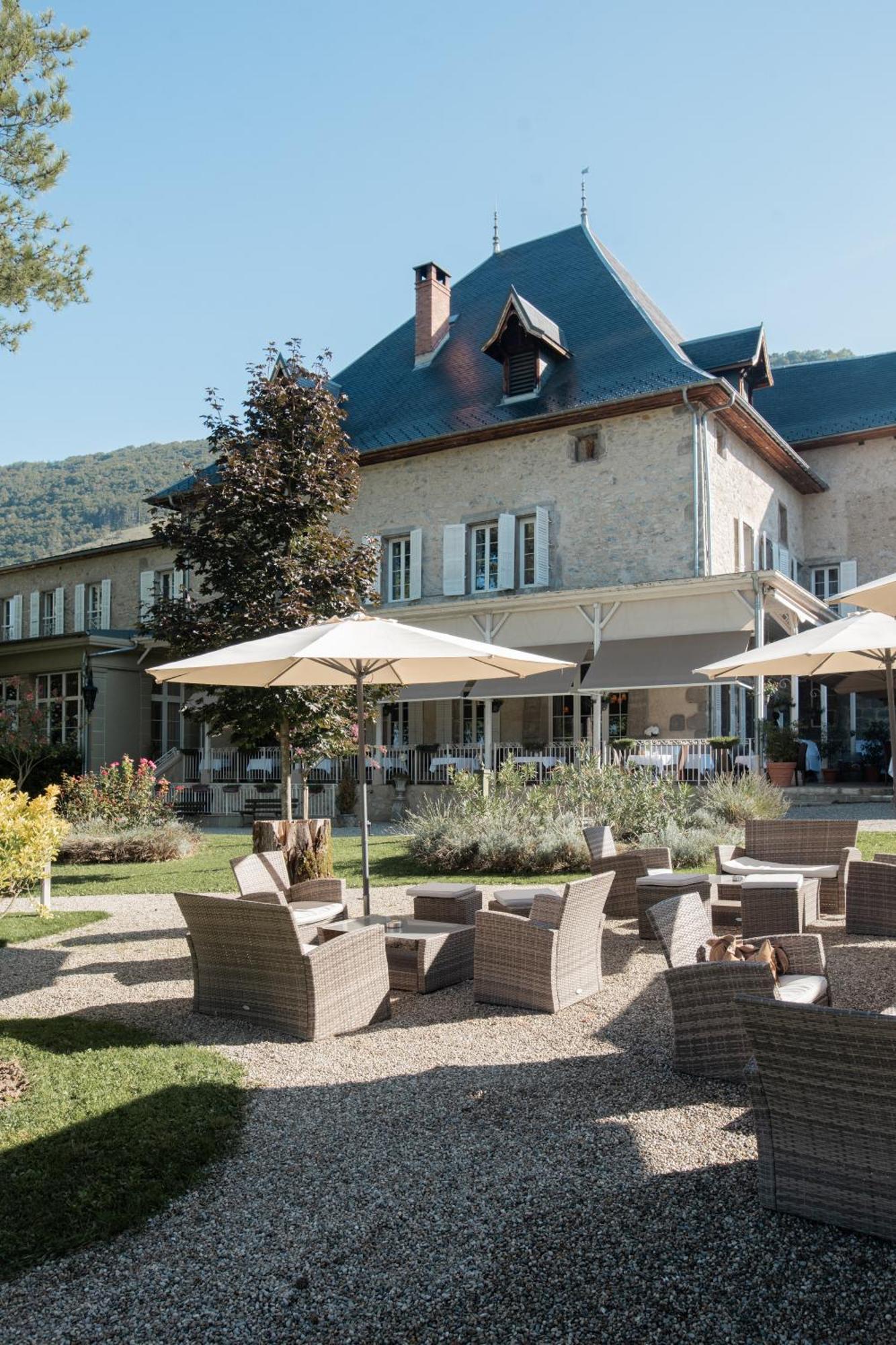 Chateau Des Comtes De Challes 외부 사진