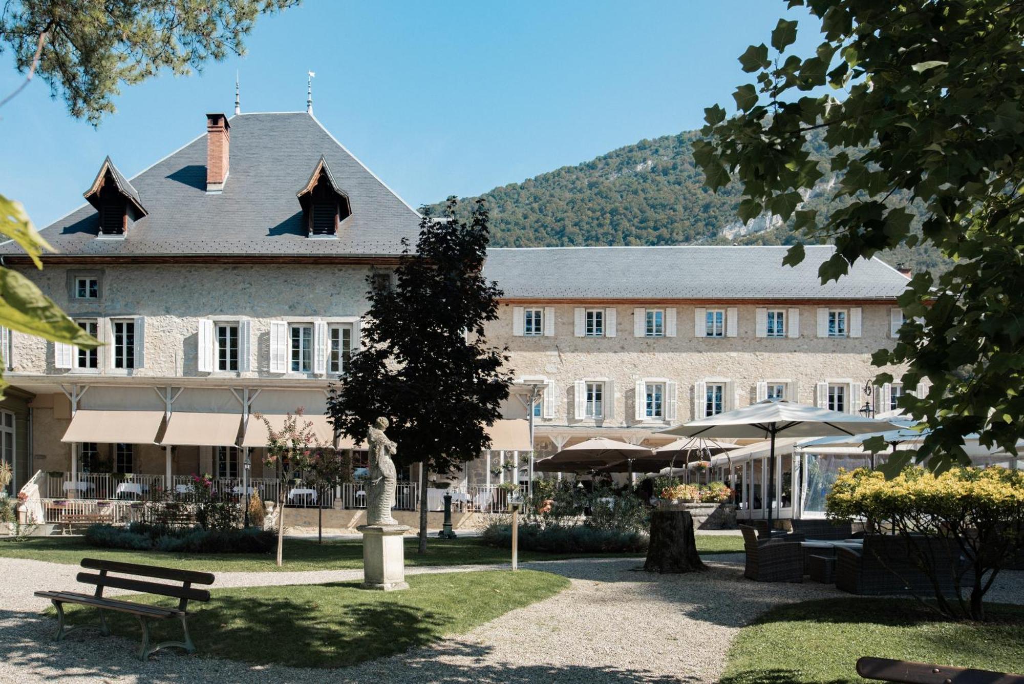 Chateau Des Comtes De Challes 외부 사진