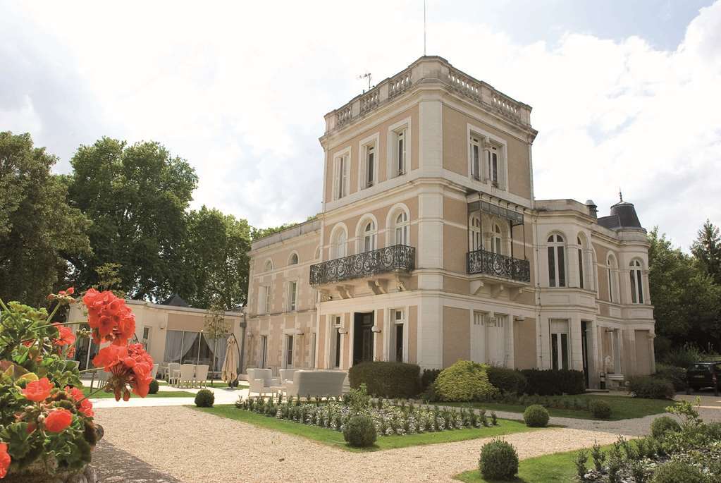 Chateau Des Comtes De Challes 시설 사진